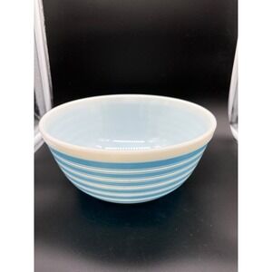 Pyrex Mixing Bowl Blue Stripe 2 1/2 Quart Vintage Retro Kitchenware